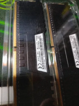 Corsair Vengeance LPX DDR4 16GB (2x8GB)