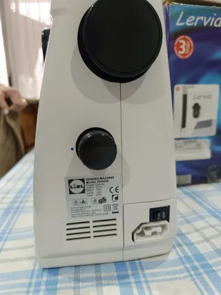 Máquina de coser Lervia