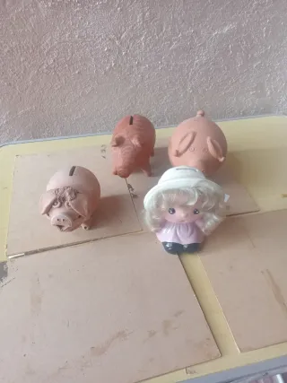 4 huchas de cerdito de barro