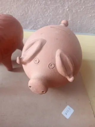 4 huchas de cerdito de barro