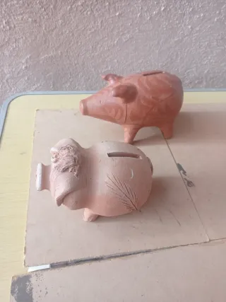 4 huchas de cerdito de barro