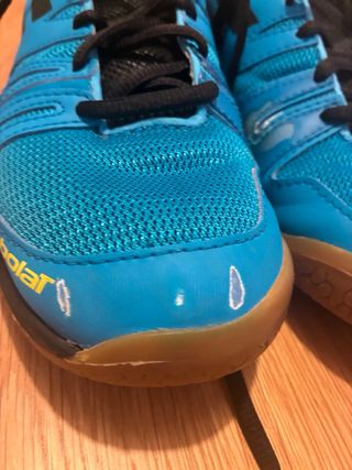 Zapatillas indoor T41 para balonmano, futbol sala.