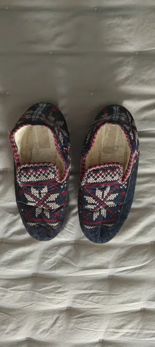Zapatillas de casa con estampado nórdico