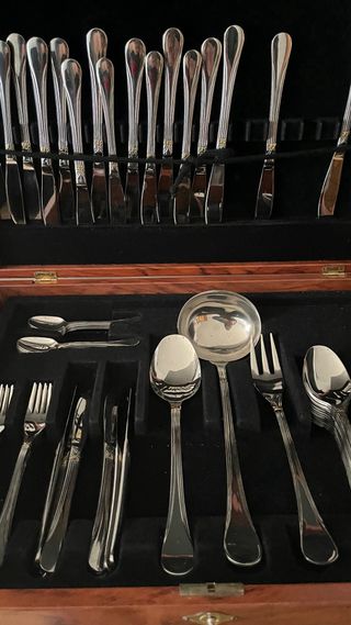 Estuche Cubertería Plateada 75 Piezas