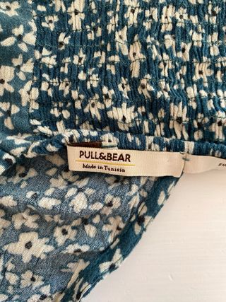 Top verde con estampado de flores