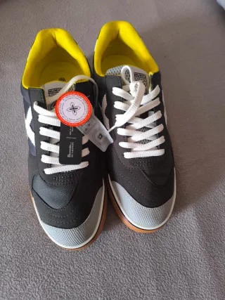 Zapatillas Munich Fútbol Sala Talla 42