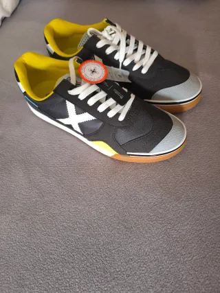 Zapatillas Munich Fútbol Sala Talla 42