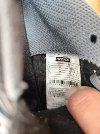 Botas de fútbol Decathlon multitacos