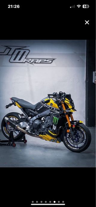 Yamaha MT09 SP con extras