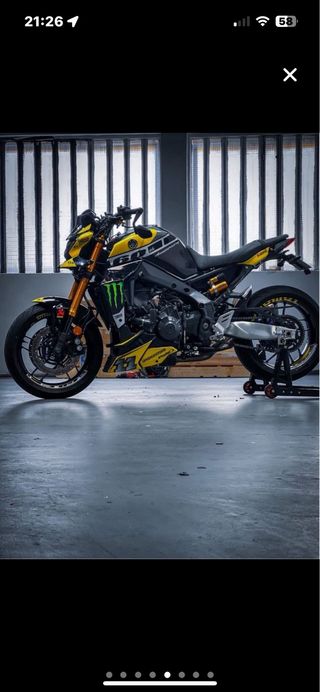 Yamaha MT09 SP con extras