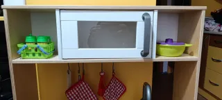 Cocina de juguete con accesorios