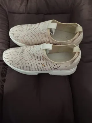 Zapatos variados de mujer