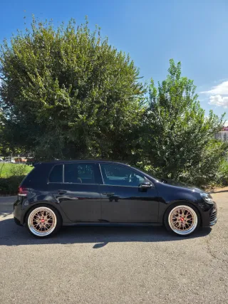 Volkswagen Golf VI R DSG 270cv