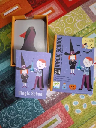 Juego de cartas Magic School Djeco