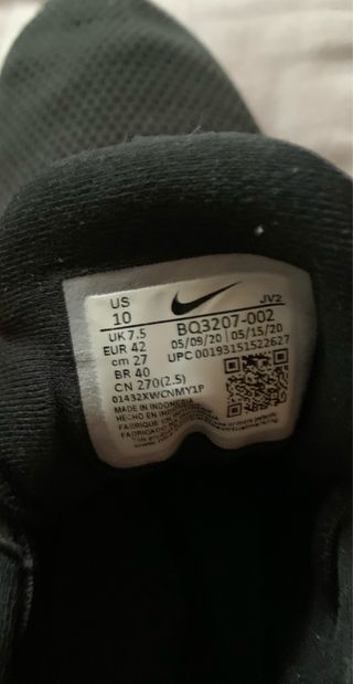 Scarpe Nike Revolution Uomo Nero Bianco