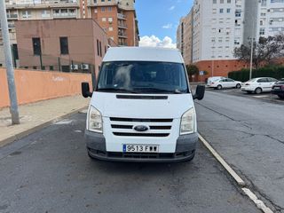 Ford Transit del 2011. Urge venta.