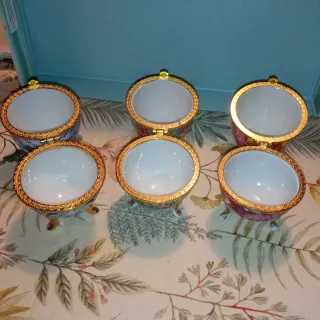 3 Uova di Porcellana Decorative