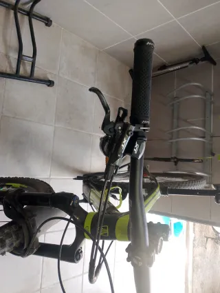 Bicicleta MTB Carbono Trek Rígida