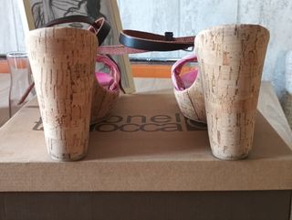 Sandalias cuña rosa y marrón, solo un uso