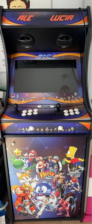 Máquina Arcade con 8000 Juegos