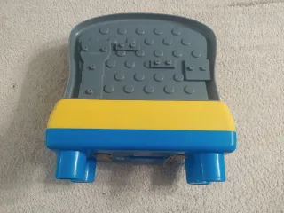 Mesa de trabajo infantil de juguete