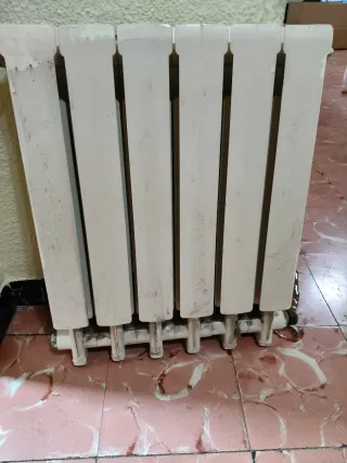 Radiador toallero blanco metal