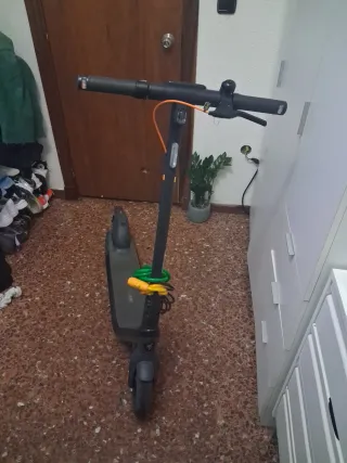 Patinete casi nuevo