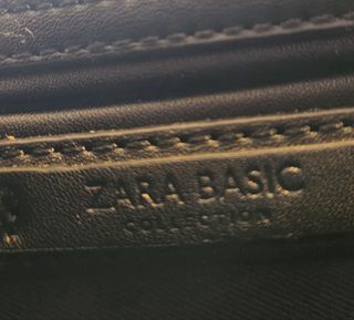 Bolso Negro con Cadena