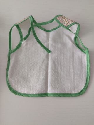 Baberos de bebé hechos a mano