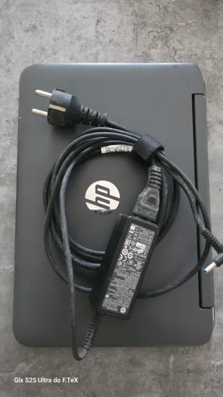 Portátil HP x360 - n011np Usado