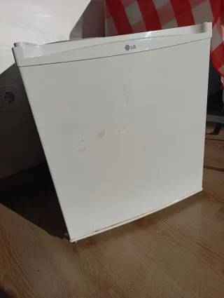 Mini nevera blanca