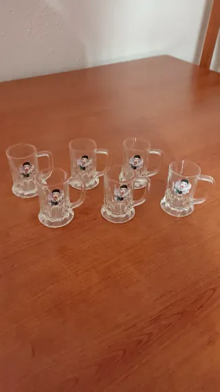 Jarra de cristal con dibujo