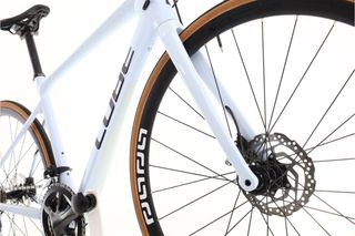 Cube Attain Race (carretera) t.50 Reacondicionada