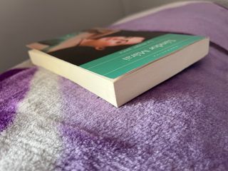 La mujer justa / Portraits Of A Marriage (Letra...