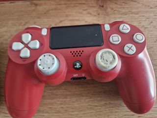 PS4 Pro 1TB Spider-Man Rojo + Mando