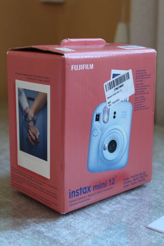 Cámara instantánea Fujifilm Instax Mini 12