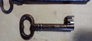 Lote de 6 llaves antiguas