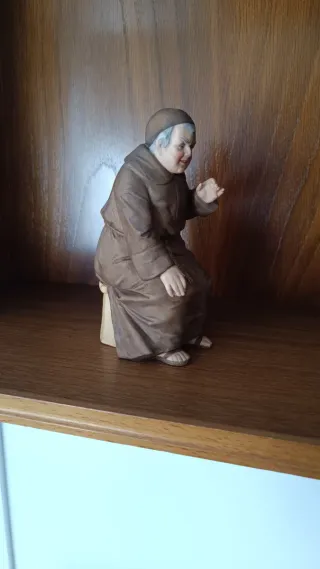 Monje cerámica bisque alemán