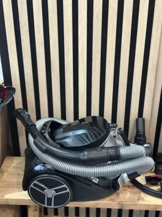 Aspirador Rowenta Compact Power XXL