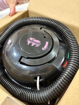 Aspiradora de juguete Hetty Casdon rosa