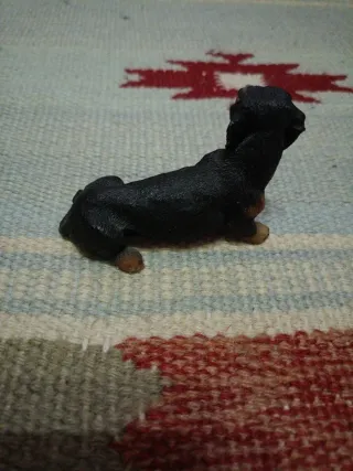 Figura miniatura Perro Salchicha Negro y Marrón