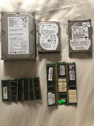 Discos Duros y Módulos RAM Varios lote 22€
