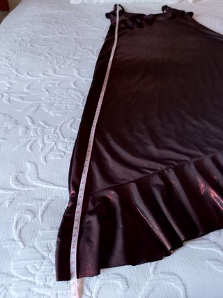 Vestido largo volantes desigual o asimétrico Zara