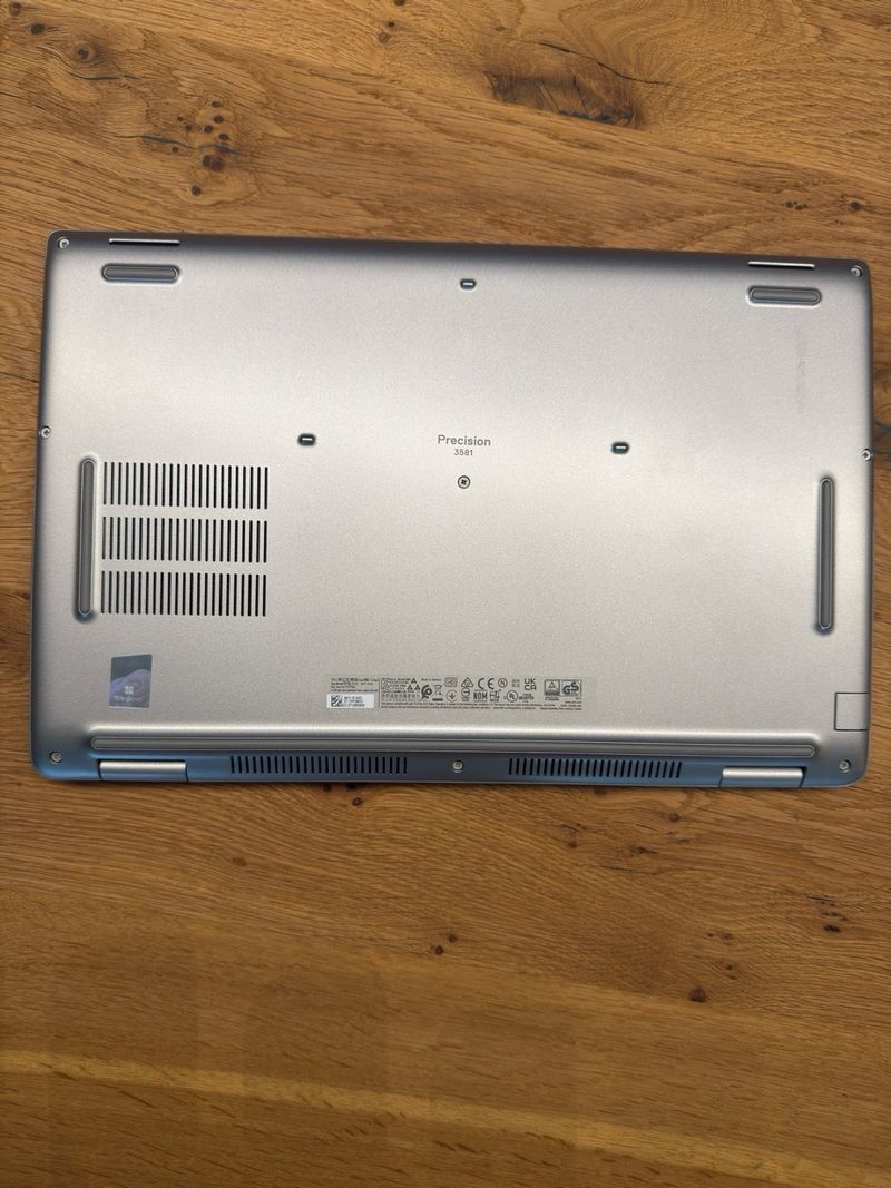 Dell Precision 3581 afbeelding 3