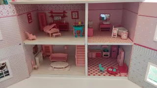 Casa Muñecas Hello Kitty con Muebles