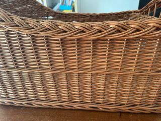 Cuna mimbre antigua artesanal