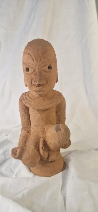 Figura terracota africana