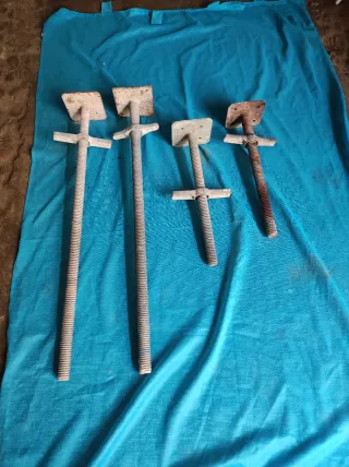 Herramientas de construcción varias