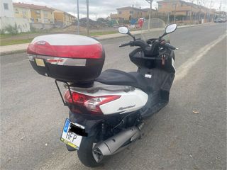 KYMCO Superdink 300i 2011 - 31.000 km