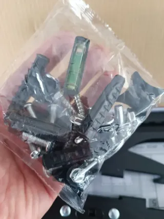 SOPORTE TV FIJO INCLINABLE 26-55" ESTRENAR